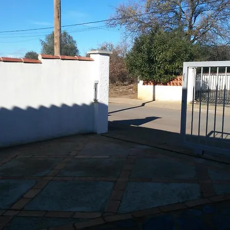 Villa Ref Garr11 Roses