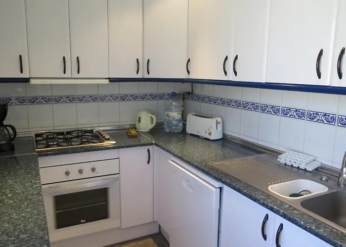 Ref Garr11 Villa *